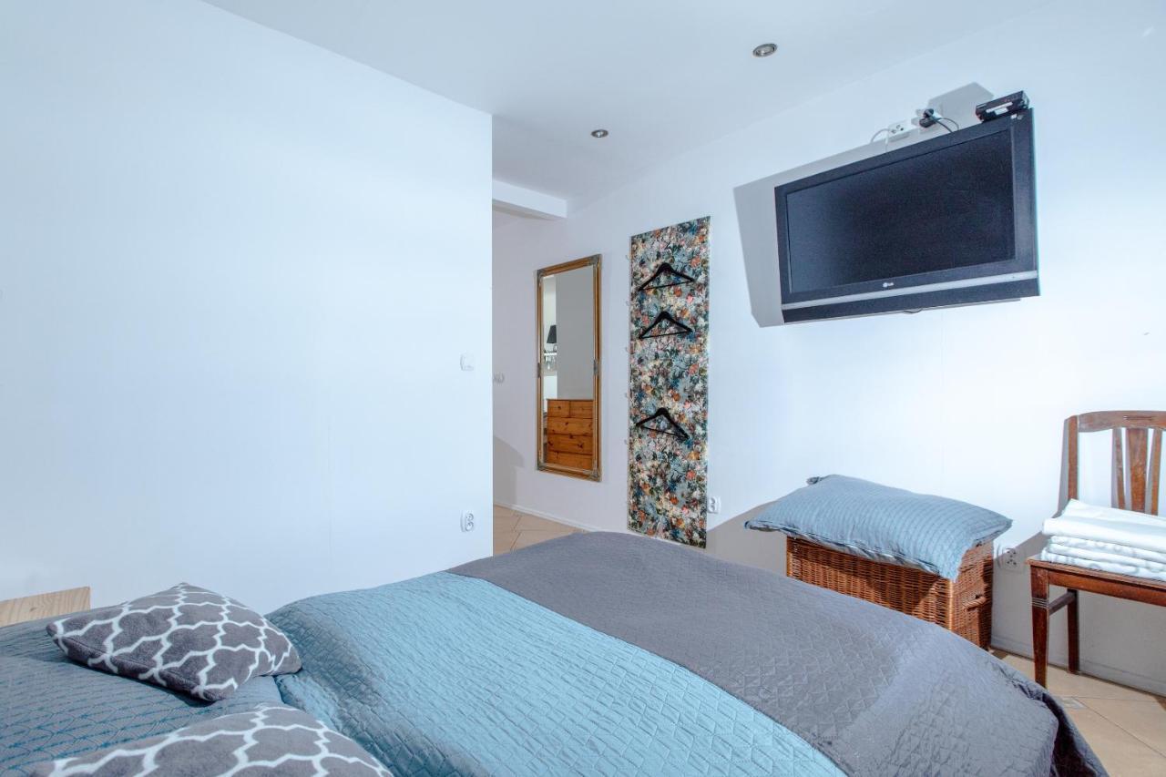 Apartment Bursztynowa 36